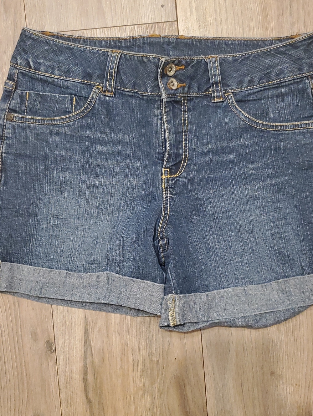 Faded Glory Blue Denim Roll-Cuff Shorts